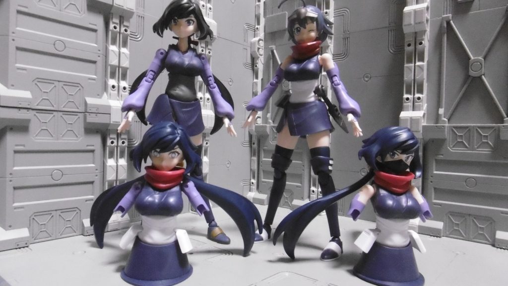 フェイスパーツに水転写デカールを使うのは初めての試みで、最初に台座側で練習してから本番に臨みました。普段からワンポイント程度で使っていた事もあって意外と簡単でしたね。フィギュアライズでは瞳が別パーツ化されていて、睫毛にもモールドがあり、位置修正も容易でした。他社製ではこうも簡単には行かなそうなので、練習あるのみかなと。以上になります。長々と専門的な説明を連ねてしまい、失礼しました。流石に忍者MSとは言えず、モビル少女でも無理があり、今回は普通に。