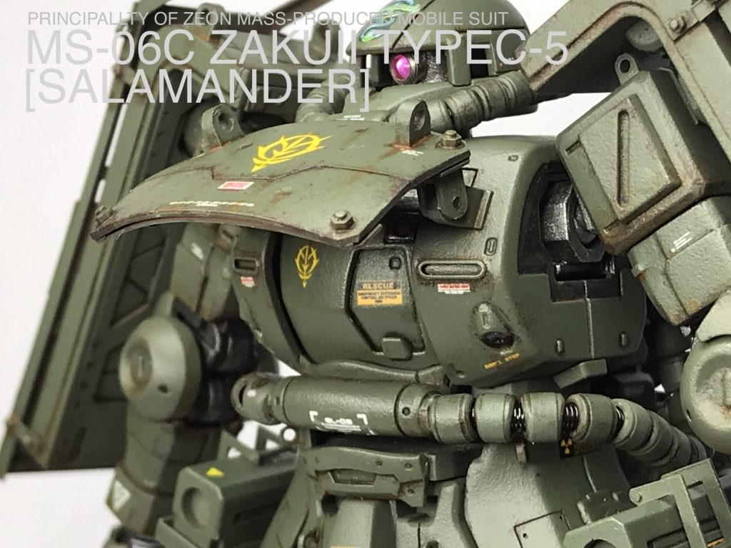 乗降時の前面装甲オープン