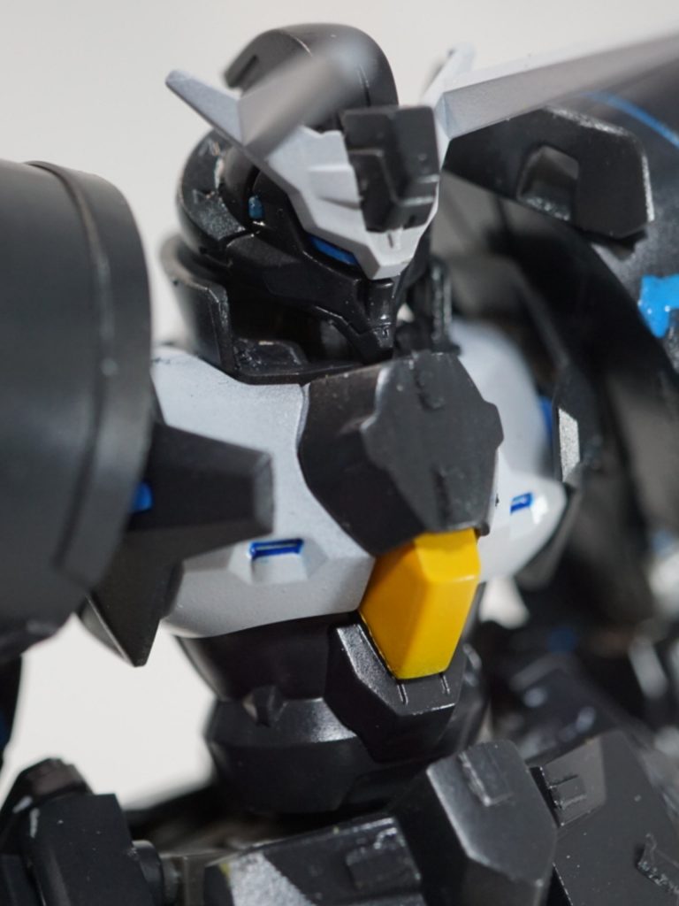 襟の高いデザインが好きなのでジャンクパーツで襟付けました