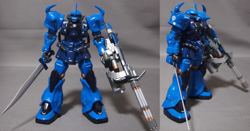 右手にヒート・サーベル、左にガトリング・シールドを装備した、前＆右側面図。