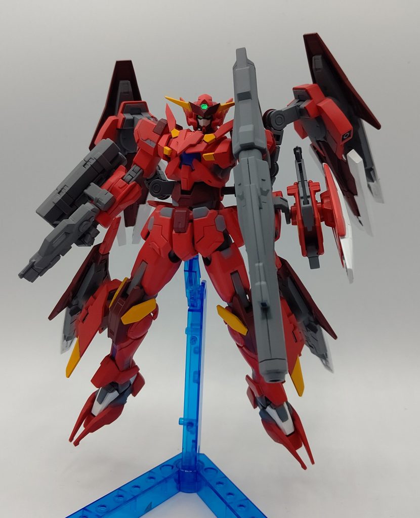 火力マシマシモードです。アストレアが元々使用していた武装を中心にピックしています。裏モチーフにサンダーボルト版FAガンダムを意識しています。弾切れの際は本体腕部に搭載されたビームサーベルと足先のGNクローでステゴロファイトを行います。