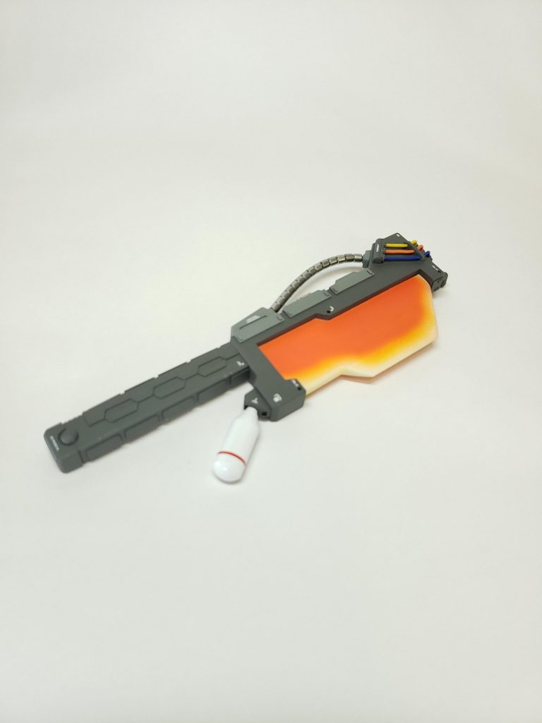 武器のヒートホーチョーは、フルスクラッチで製作してます