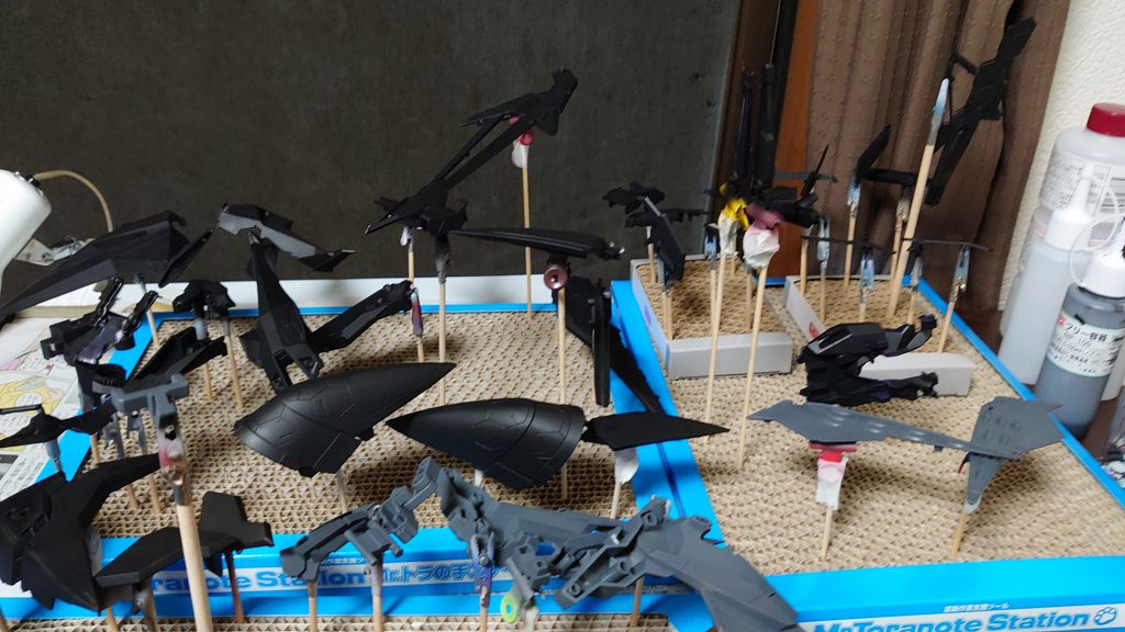 黒サフとメカサフです！