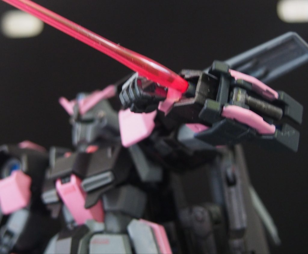 ビームトンファー試作型後のRX-0に搭載されたビームトンファーの簡易的な試作型稼働はしないが奇襲性が高い