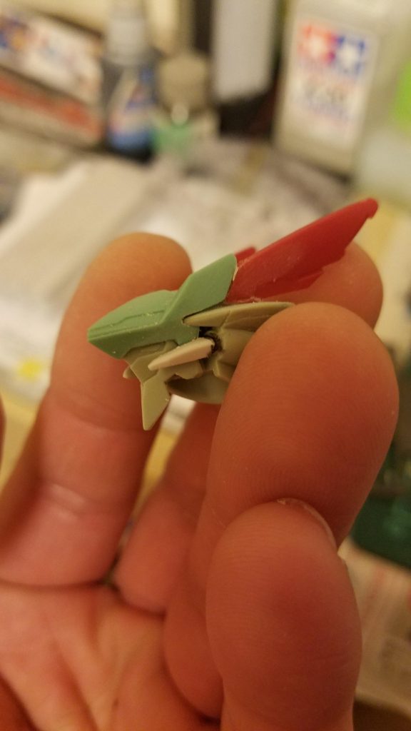 顔が物足りなかったのでバルバトスルプレクの顔から突起物を移植!