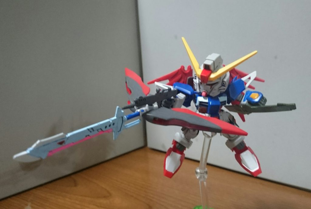 オリジナル武器B！A・Bどちらも接続用のジョイントを使用してるっス。Bの方はボウガンっぽくて好み。小柄な子が大型の武器を使うのって好き！……背中がすこし寂しくなってるけど