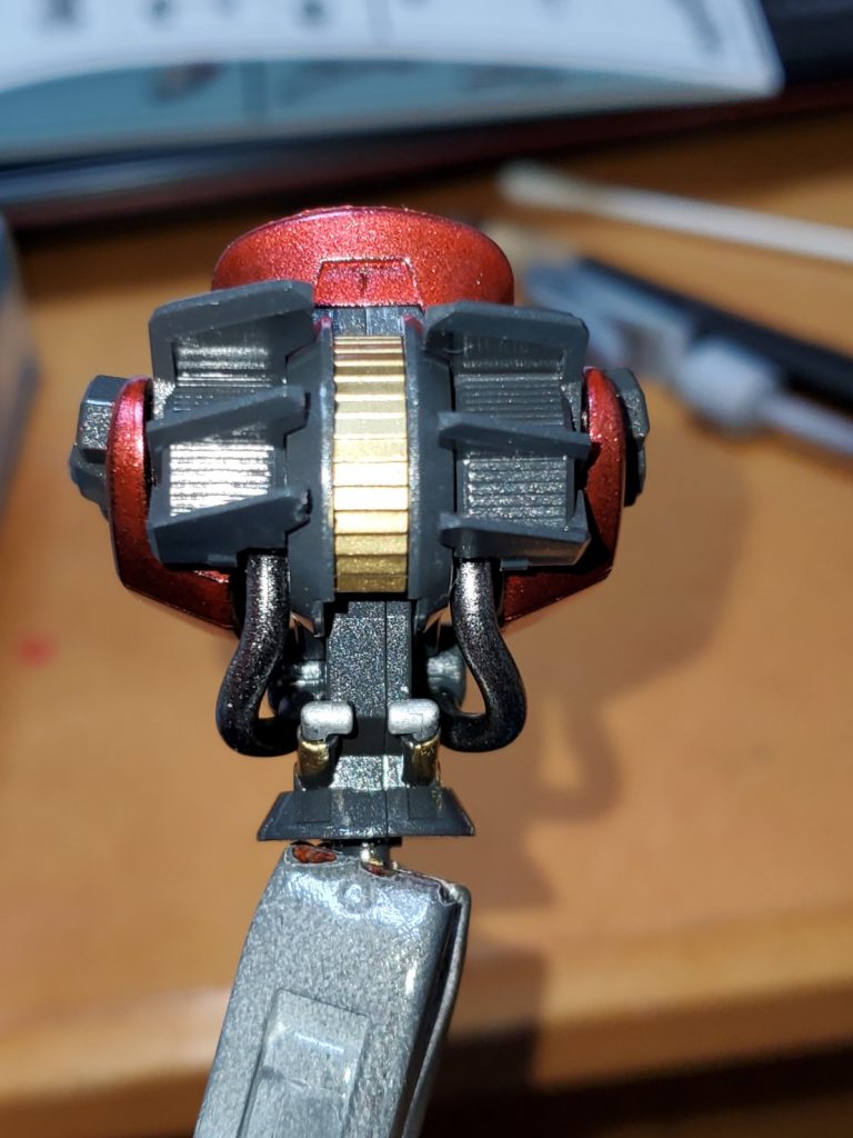 お前はもっとギラギラするんだ．．．！ギラギラして強くなるんだ！！シャインシルバーのギラギラ感。大好きですｗちなみに腰のシリンダーの銀はマッキーの銀です。マッキーの金と銀は超短時間で乾燥して発色も良く程よいメタリック感が出るので重宝してます。