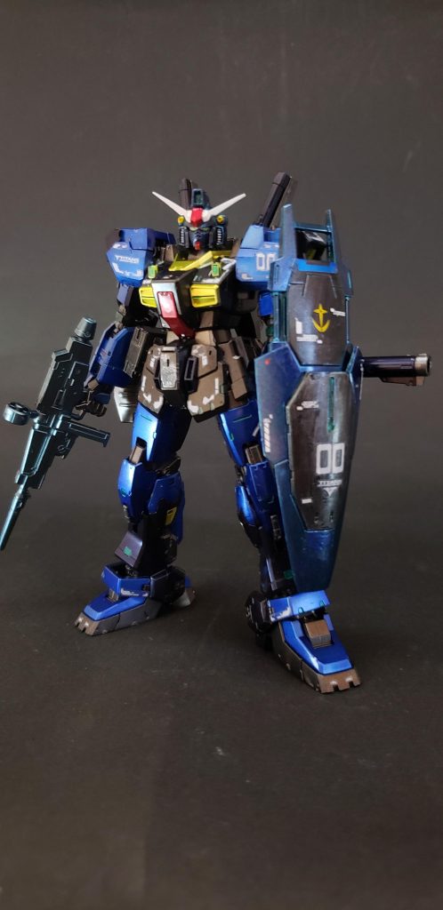 バルカン・ポッド・システム型式番号：VCU-505EX-Gry/Ver.009 / VCU-505EX-V・B/Ver.012 / VCU-505EX-V・B/Ver.021RX-78 ガンダムでは頭部に内装されていたバルカン砲を、装弾数増加のためオプション化している。口径はガンダムと同じ60ミリ[20]で、装弾数は1,400発[21]。銃口は左側に2門有し、右側はマガジン、リリーススイッチを備え[5]バランサーとして機能する。このオプション化は頭部にコ・プロセッサーを搭載したため、バルカン砲の搭載スペースが確保できなかったことにも起因する。