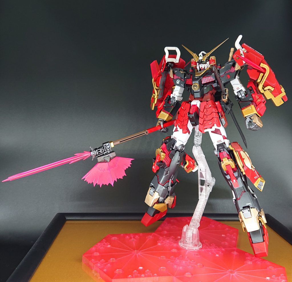 【槍(ヤリ)】フルアーマーユニコーンのハイパービームジャベリンをモチーフにした槍モード。