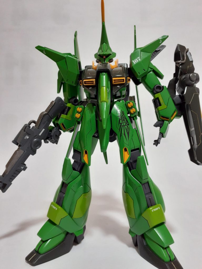 機動力の高いMSは、半艶コートが似合うと思うのですが、皆さんどうでしょう?。