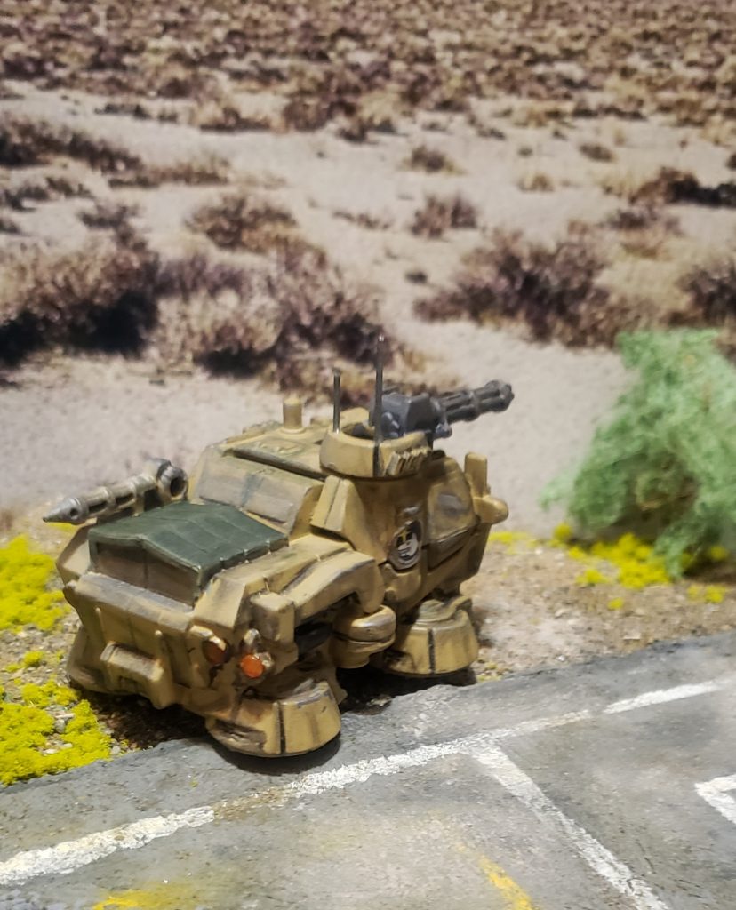 リアビュークレーンのセンサーにもクリヤーパーツを使用