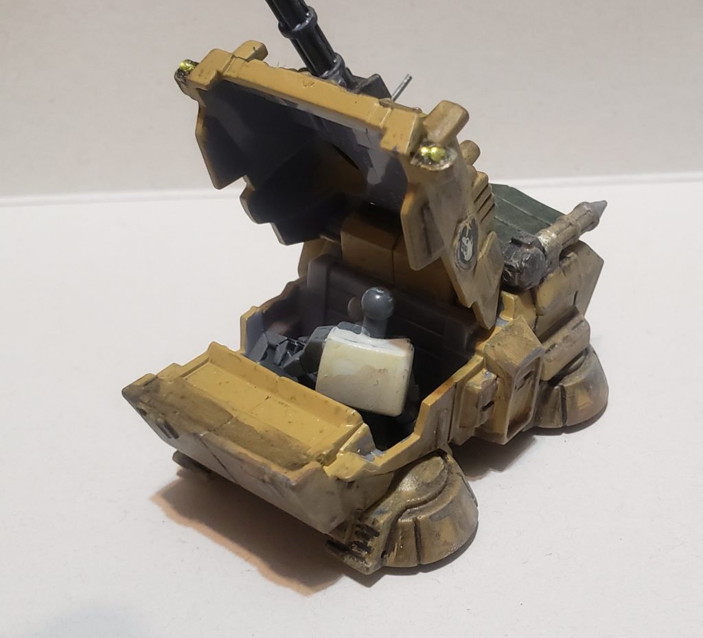 中に余った手首パーツ等を収納出来るので地味に便利です