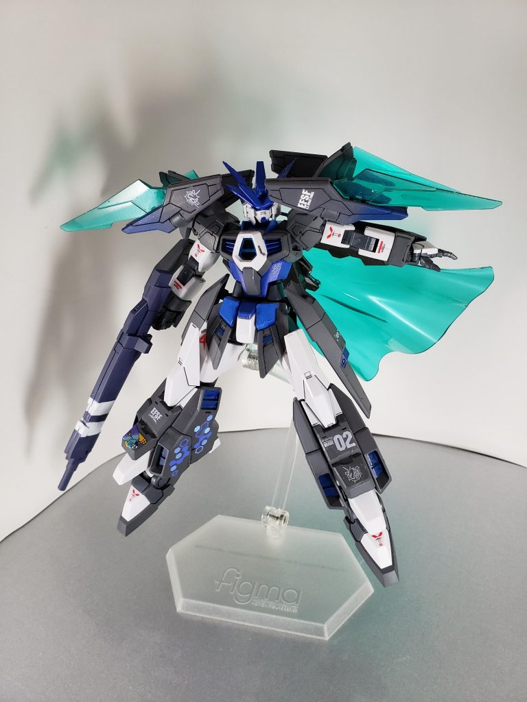 マントをなびかせて