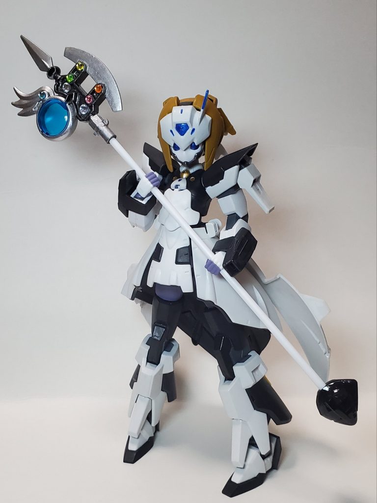 そう、｢ハルバード｣ですっ！メイドと言えば長物ですよね？あれ…？