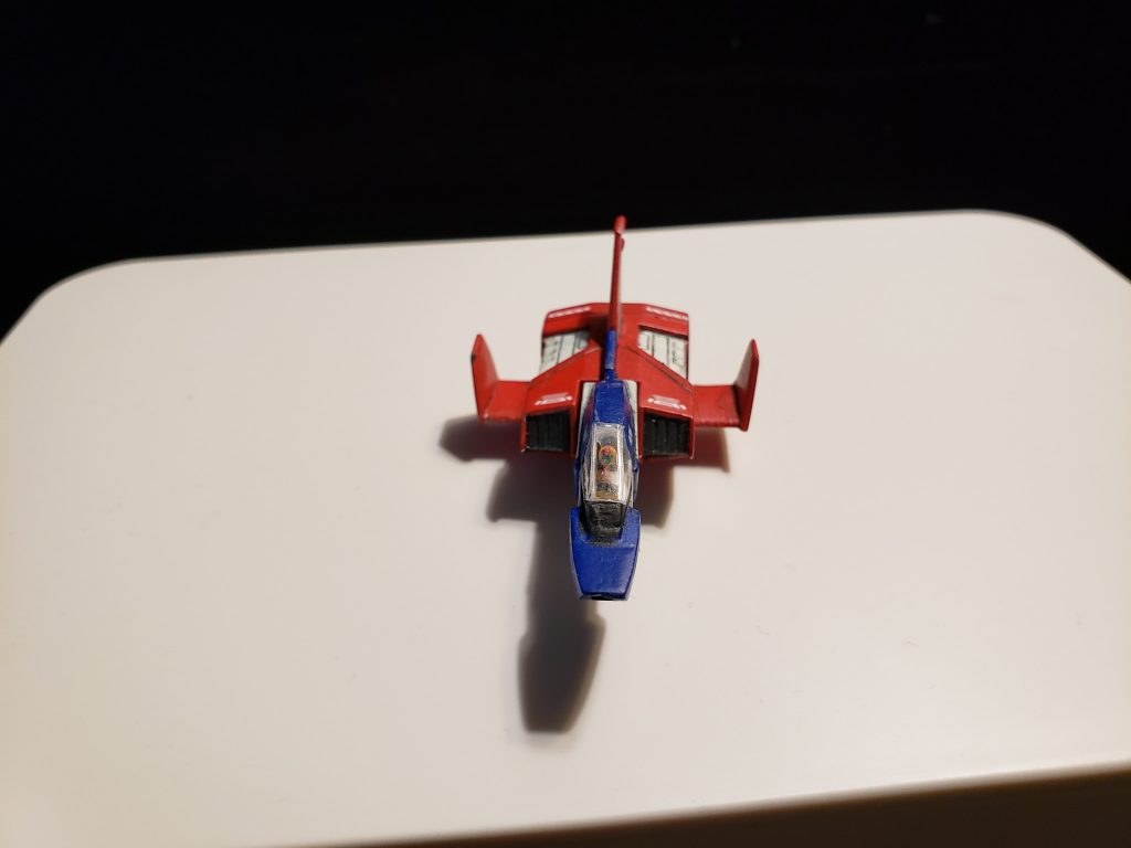 1/144のセイラさんを無理矢理入れています。