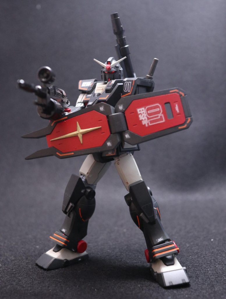 FSDのシールドも付属しています。シールドの配色はオリジナルです。赤色が好きなのでメイン色にしています。