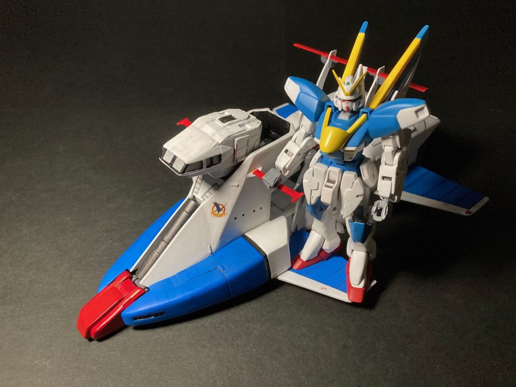 物語の中盤にV2ガンダムを月から運んできた小型輸送船という感じで初登場。『Zガンダム』のスーツ・キャリアみたいに1回だけかと思いきや、主人公たちの母艦として最終話まで活躍しました。