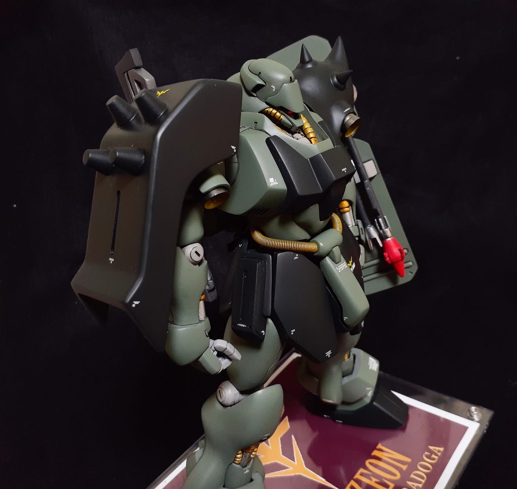 手だけジャンク部品使っただけで無改造です