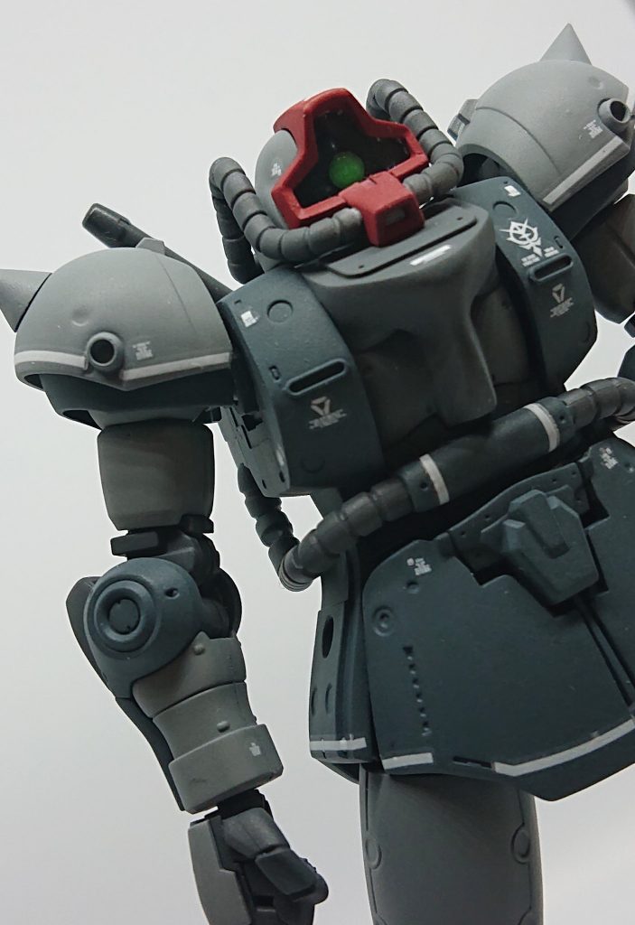 胸部はエポパテで盛りました。