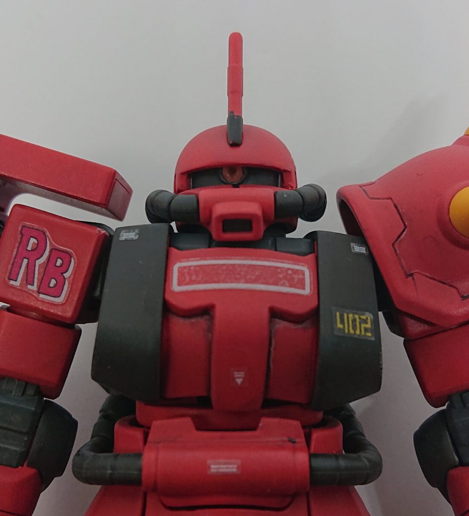 モノアイレールの幅を詰めてます。