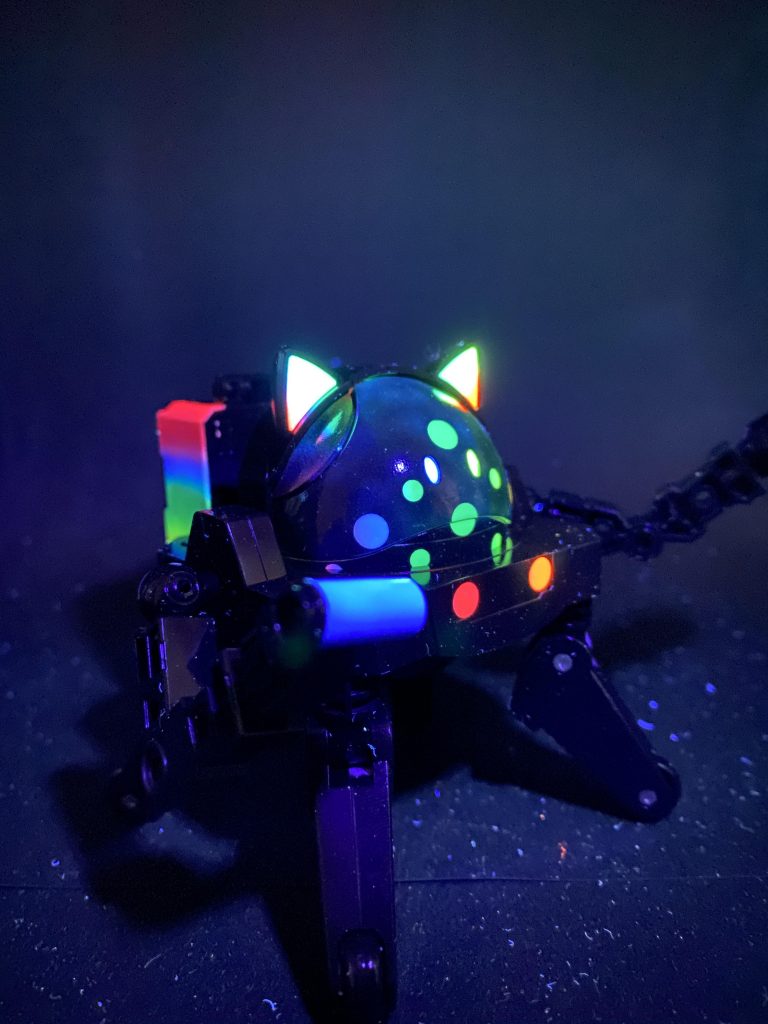 ブラックライトを当てるとめっちゃ光ります＼( 'ω')／