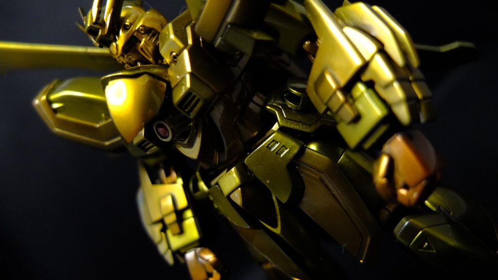 本格的にやるなら次は更に光らすために電飾もしてみたいですね問題はこのキットが144より更に小さく工作が困難な事でしょうか