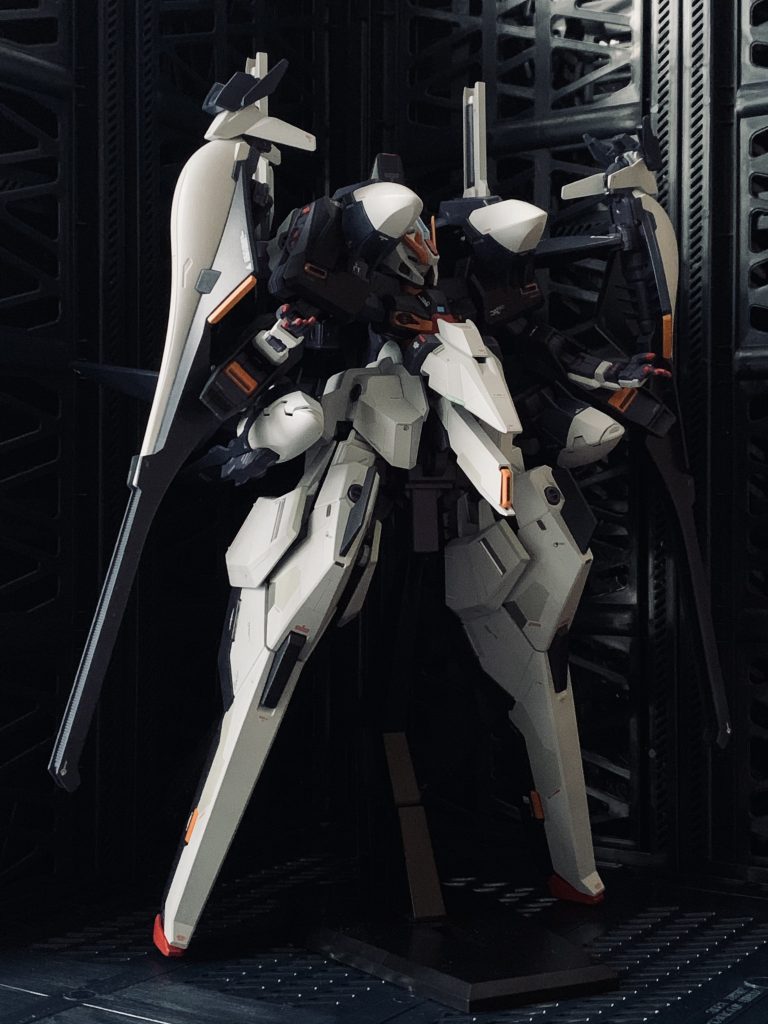 飾ると威圧感がすごいんです。でも本当によくできてます。さすが今年発売の最新キット。どんどん新しいものが出てほしいですが、古いキットに手をかけるのもまた一興。ということで次回はトリスタンの予定です。トリスタン・・・。