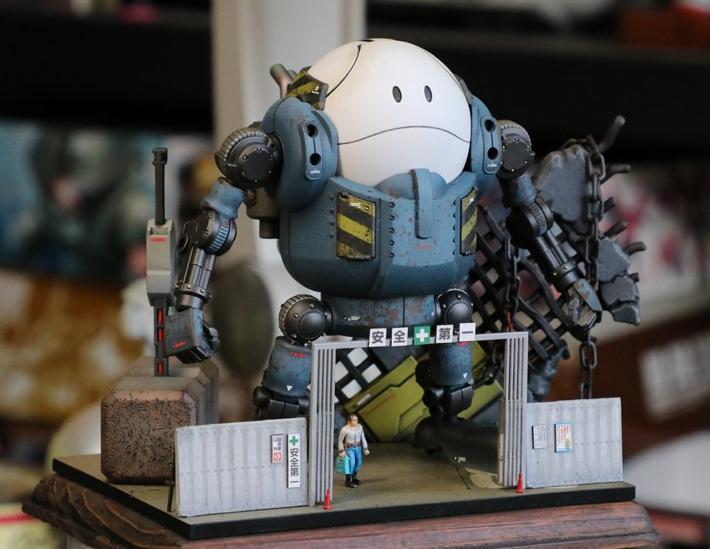 人形はMGアッガイ付属のアカハナです