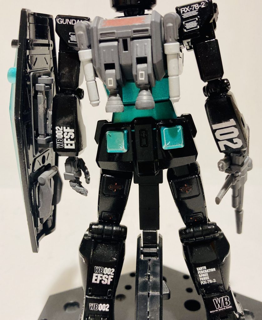 背面にもデカールを多用、使用したのはMG  ver.ka用デカールです。