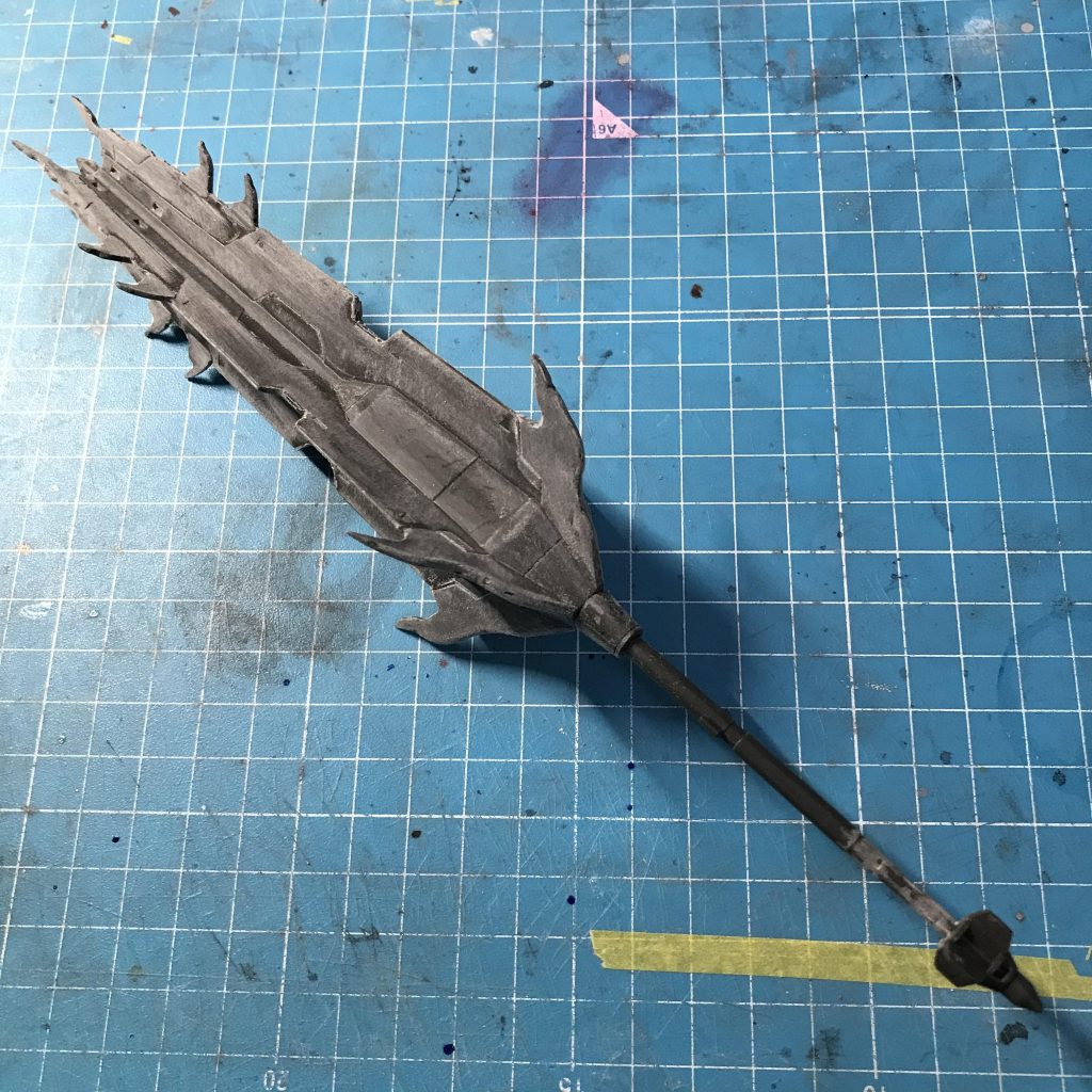 大型メイスは炎をイメージして、削って変えてます。