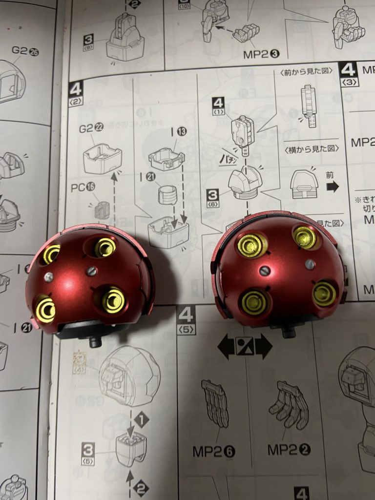 本来グレーだった内部の塗装をオリジナルで金に変えてみましたが、よりメタリックの赤が際立ったので正解でした♪