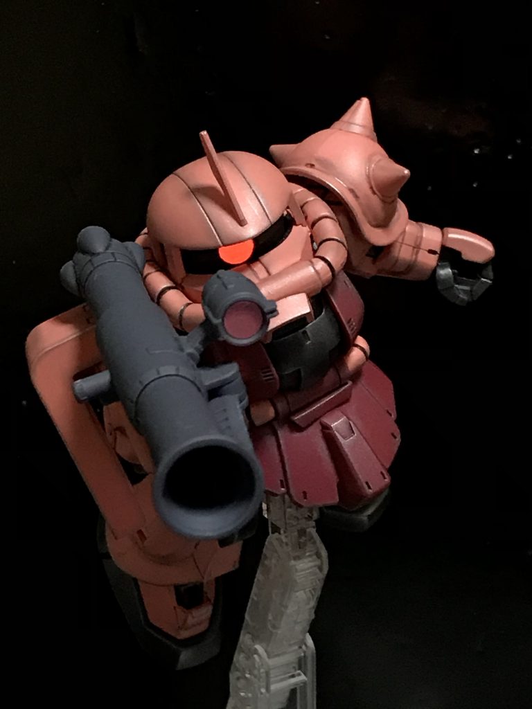 ベタですが、40年間ずっと、シャアザクが好きなんですよねぇ〜(^^)