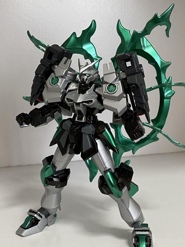 バーストモードの炎エフェクトはキングストーンの緑をイメージしました。