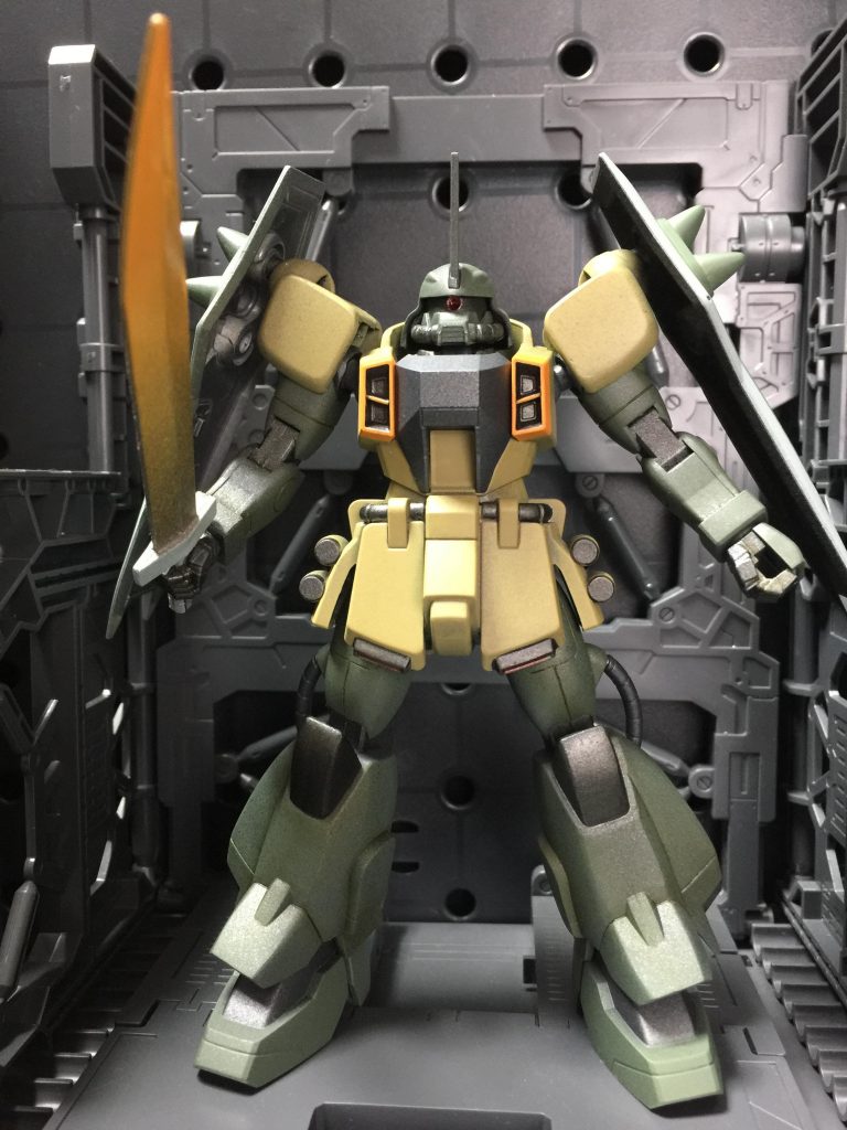 レイザバレルカラーのヒロイックなイメージが全消失して、オッサンミリタリックカラー臭全開に、思わずナンテコッタ／(^o^)＼