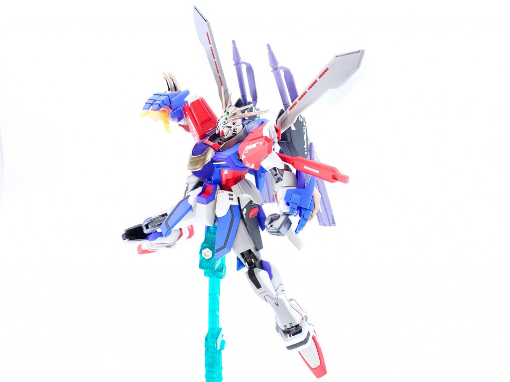 爆あぁああああく熱!ゴオオォオオッド!フィンガアアアァアアア!ゴッドガンダムと言えばこれですよね😁ハイパーモードの出力向上に伴い、ゴッドフィンガーもさらなる威力を獲得しています!