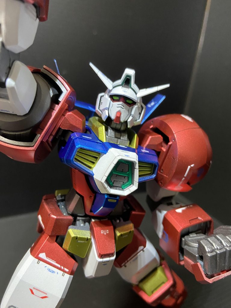 MGタイタスは重厚感を出したくてメタリックとパールで塗装し作成しました。