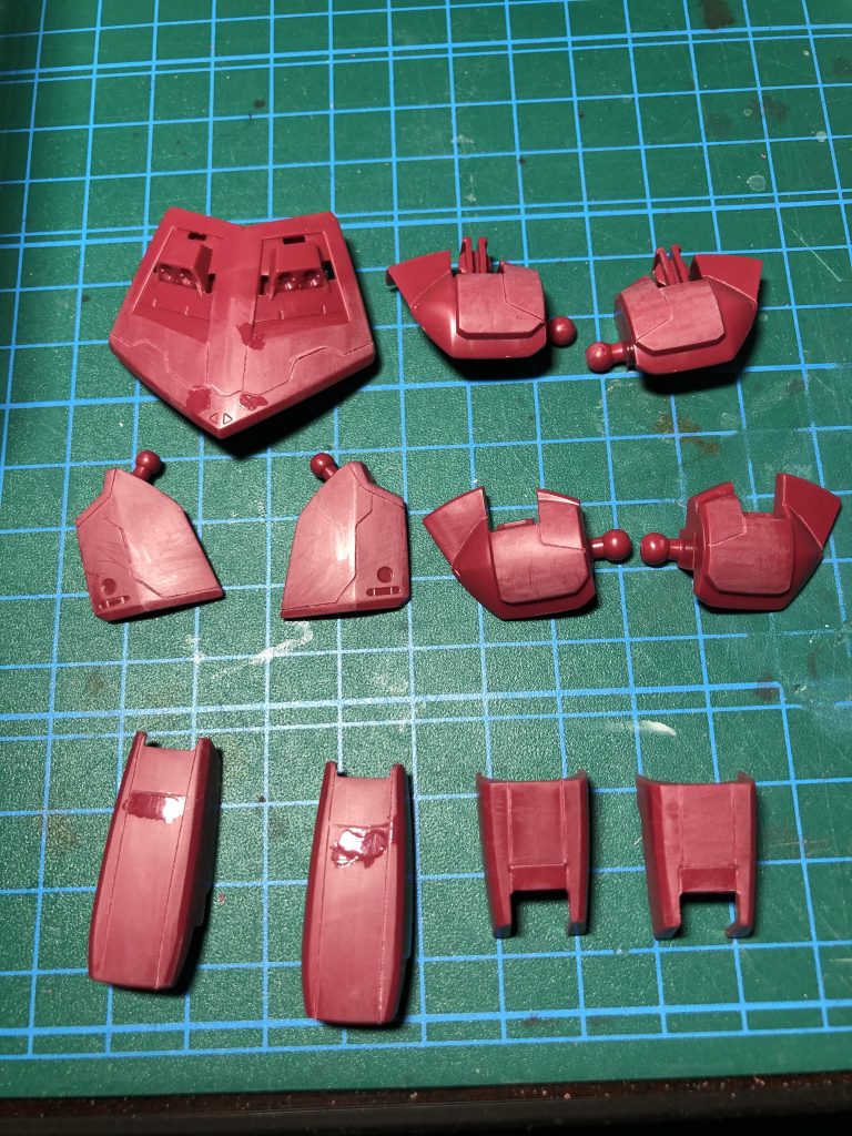 スジボリ失敗して、接着剤で傷埋め！