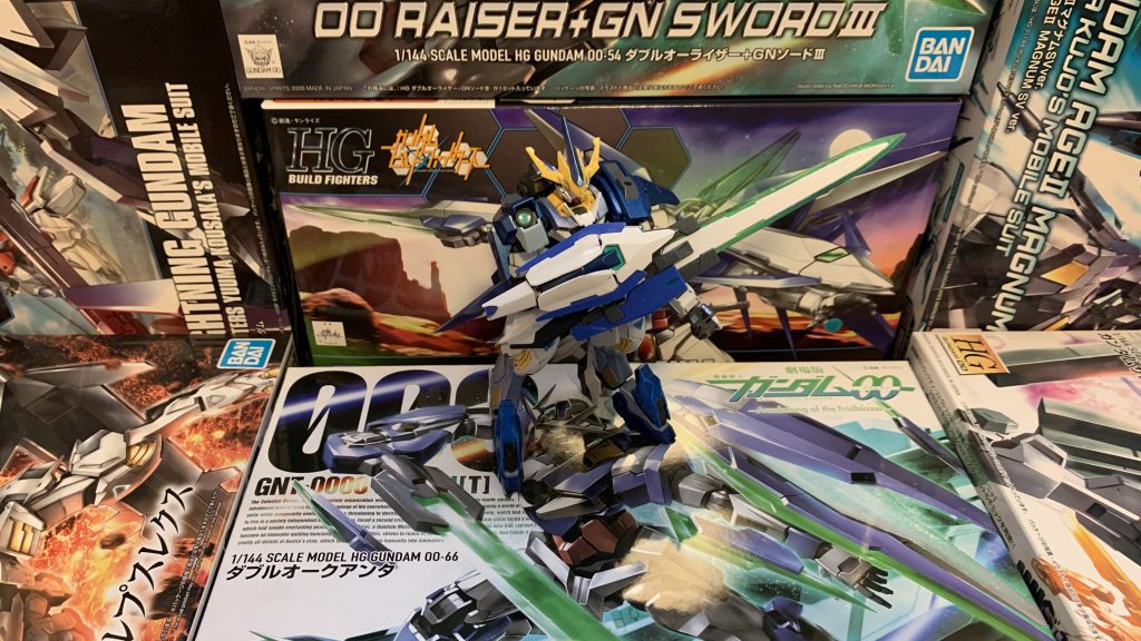 勿論、GNソードⅢなので剣にもなります。ライザーソードのエフェクトも出せるが、今の通常武装では出せない(設定です)