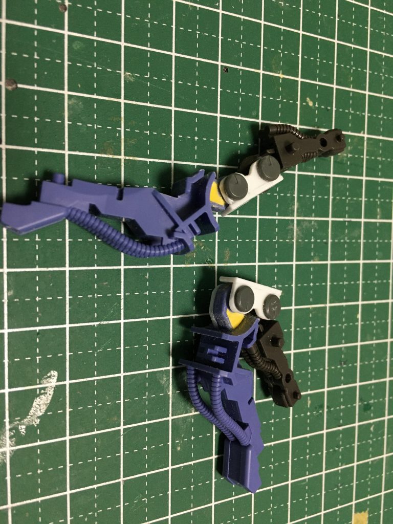 端白星とキマリストルーパーの余剰パーツを自作関節で接続した足パーツ！これにカスタマイズキャンペーンのボールジョイント受けパーツを付けたり、ポリキャップ仕込んだりしました！ 