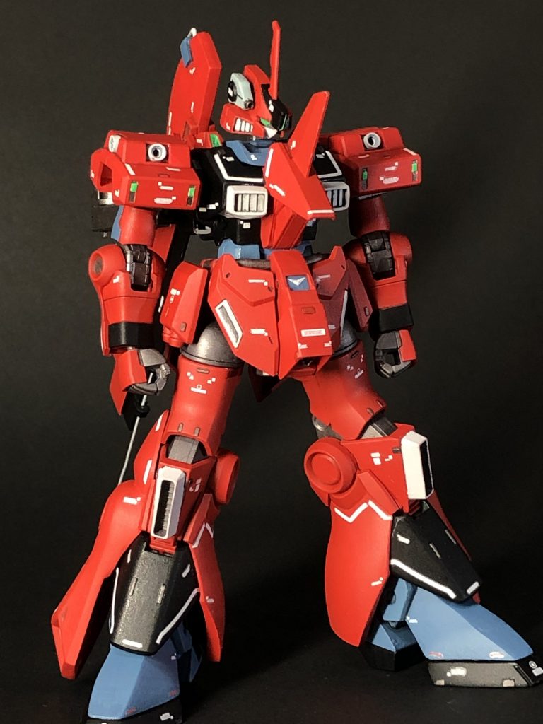 連邦軍量産機決定コンペでジェガンに敗北してしまったγガンダム系統機…などと妄想しながら製作しました。個人的好みでよりヒロイックな