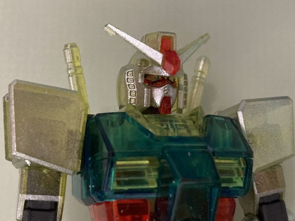 クリアーカラーはクマドリ必須です。じゃないと目がわからない