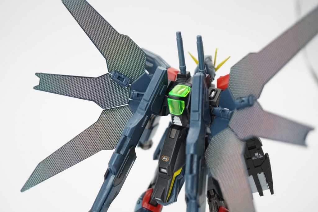 腰部分にはダブルエックスの両脚についてた放熱版?を加工してつけてます。サテライトシステムは熱がすごいらしいと聞いて、設定上無理やりつけましたw