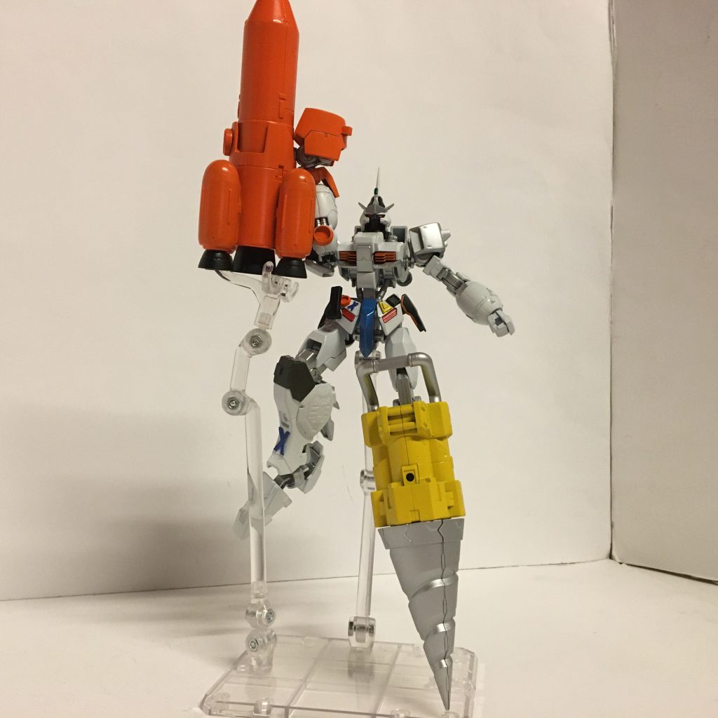 今回のフォーゼで1番力を入れて作ったロケット、ドリルモジュールです❗️大ボリュームに作りたかったので支えがないとすぐ倒れますが、過去作では龍騎に並ぶ大型の武器が出来ました(^^)