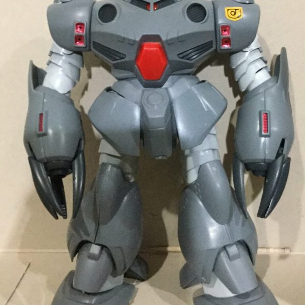 ズゴックe 初の缶スプレー！