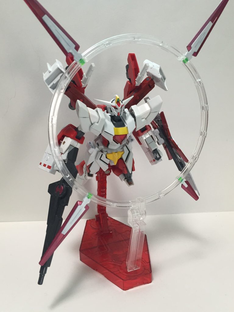 GNソードファンネル。フィンファングとは違い剣になっており、クアンタの様に霊夢頑駄無を量子化が可能。また、バスターライフルの出力をこの武装で上げる事が可能となり、重要な役割を果たしている。