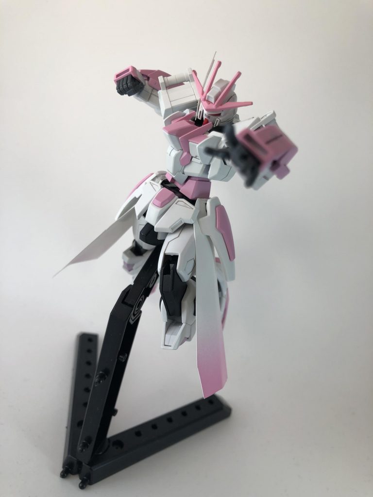 ベースはビルドバーニングとダブルオーダイバーなので可動は良好、友奈ちゃんらしいポージングも簡単にとれます