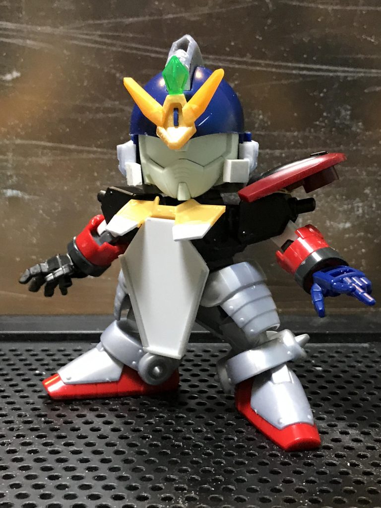 その後ほぼハイストリーマ版νガンダムを参考に改造していきました