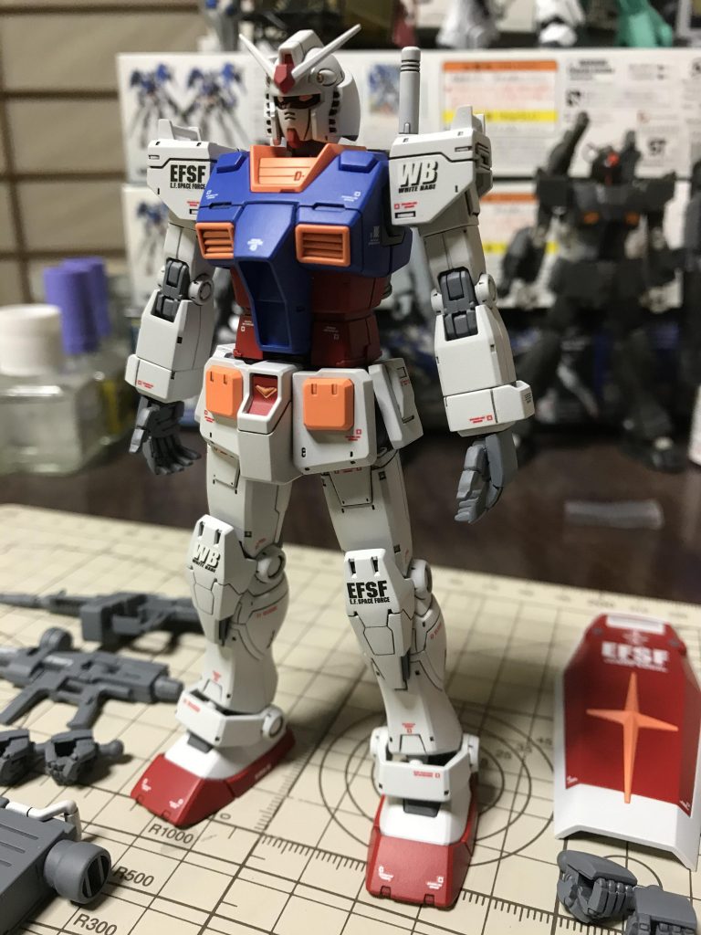 ゴツくて野暮ったさもあるのですが、逆にそれがいぃ!兵器感バリバリのデザインが漢の魂を揺さぶります。