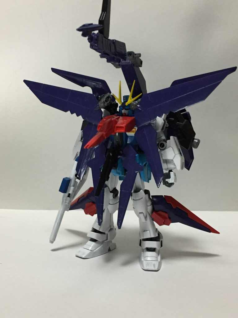 当時、ペーネロペー風の機体を作りたくなったので計画を立てていたと同時に「この機体で東方の誰かの専用機にしよう」と思案しペーネロペーの見た目で小傘が適任だと思い作りました。
・1/144ゼフィランサス・ダークマターブースター・Ez-ARMS(イージーアームズ)・ポータントフライヤー・ビルダーズパーツ MSファンネル01…っとかなりの物を購入してきました。上記の物+バトルアームアームズの余ったパーツで首のところに「マルチマウント」を使用し、スカートの部分は「ウエストアーマー」を使ったりと、他にもプラサポパーツを使って接続部を増やしたりと大変でした。