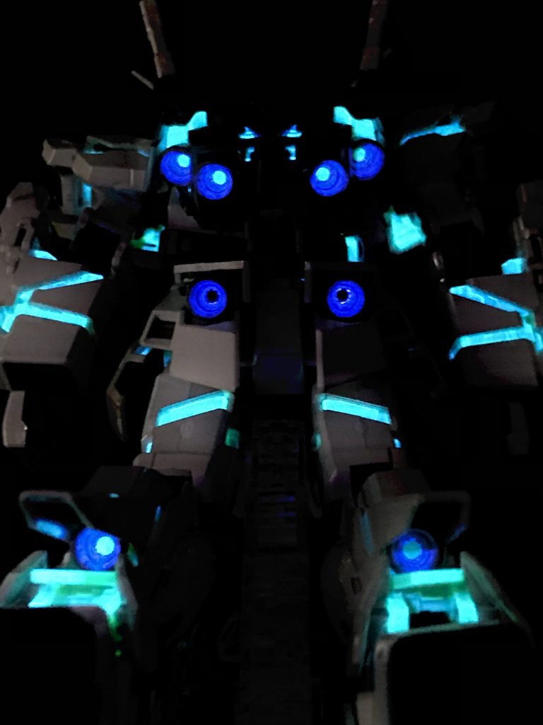 そして毎度、光らせて自己満足（笑）